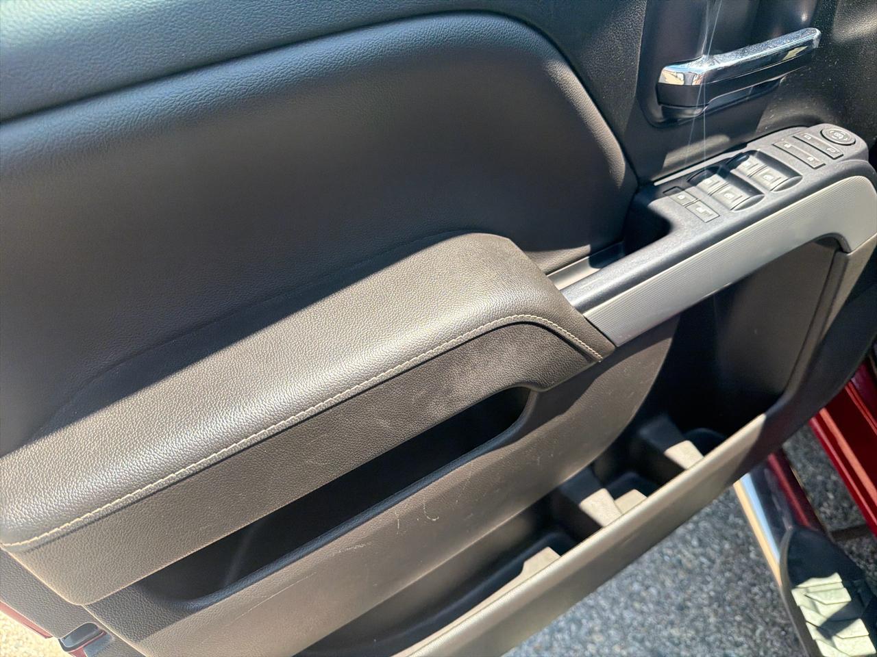 Chevrolet Silverado 1500 4WD Crew Cab 143.5" LT w/2LT 2018