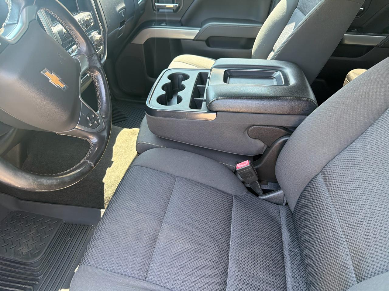 Chevrolet Silverado 1500 4WD Crew Cab 143.5" LT w/2LT 2018