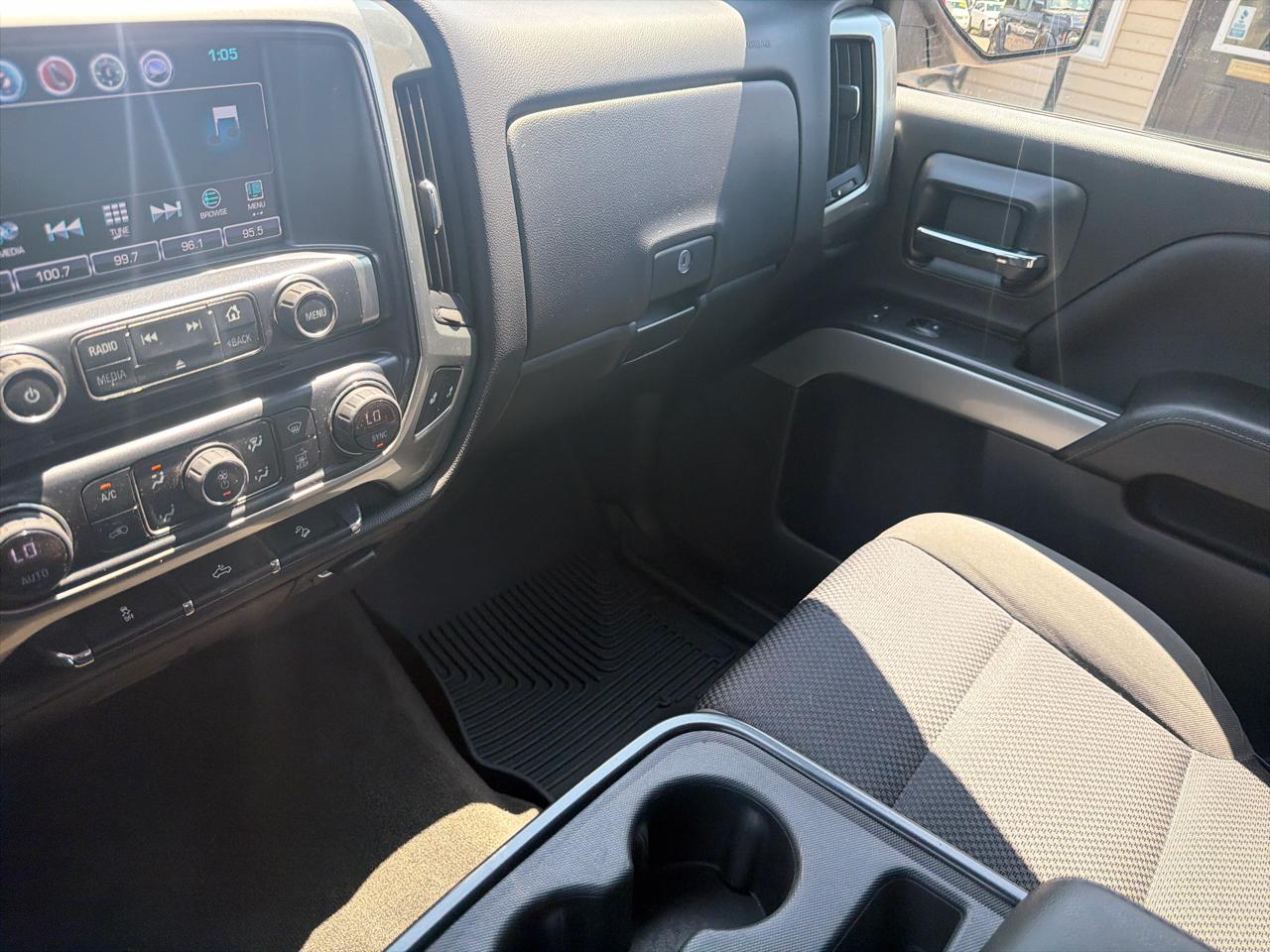 Chevrolet Silverado 1500 4WD Crew Cab 143.5" LT w/2LT 2018