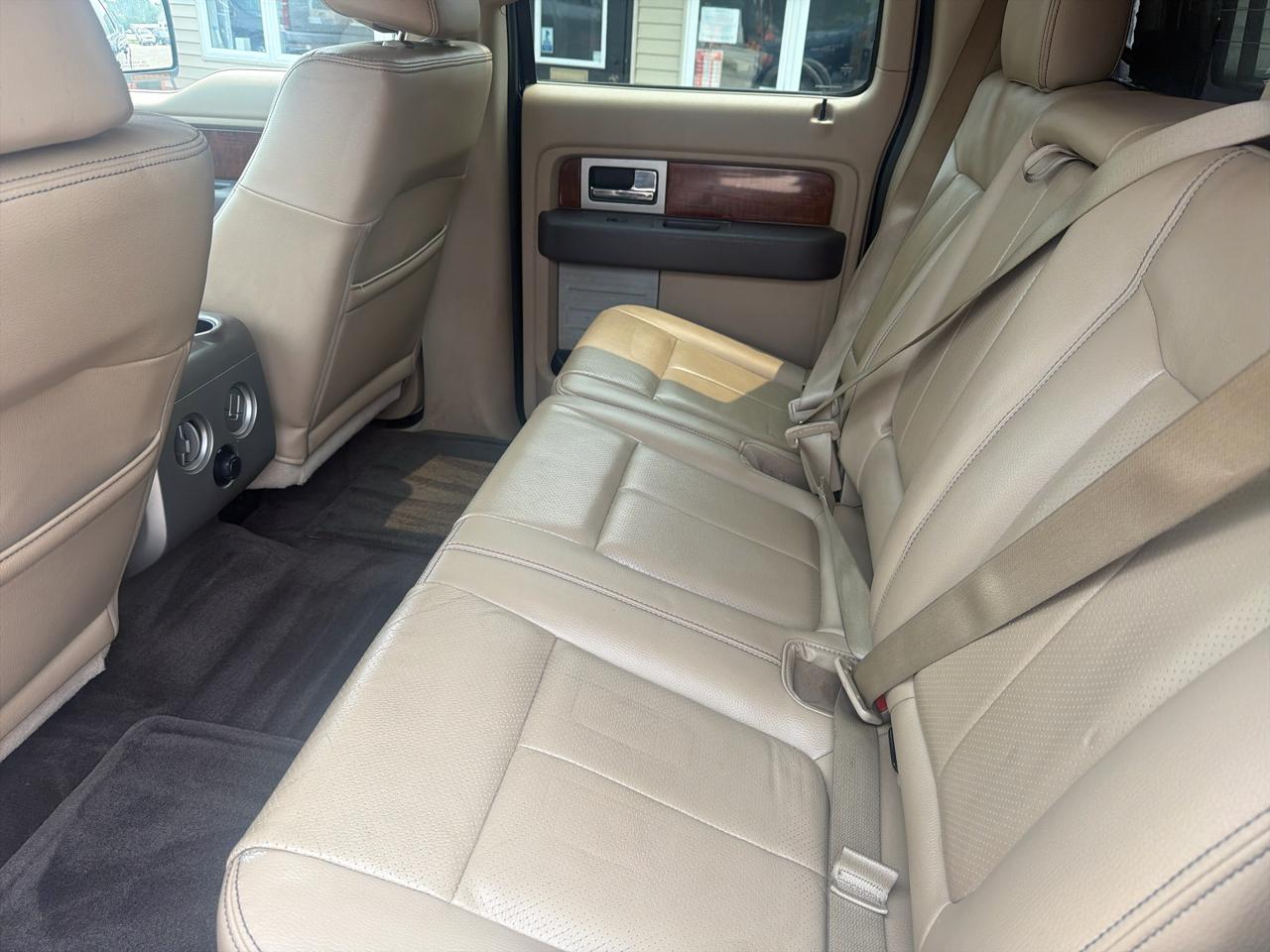 Ford F-150 4WD SuperCrew 145" XL 2010