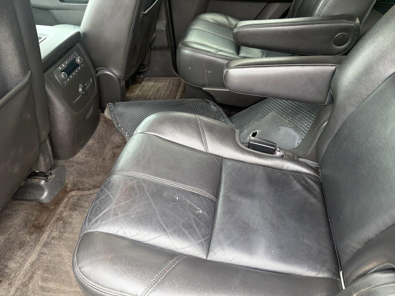 Chevrolet Tahoe 4WD 4dr 1500 LT 2013