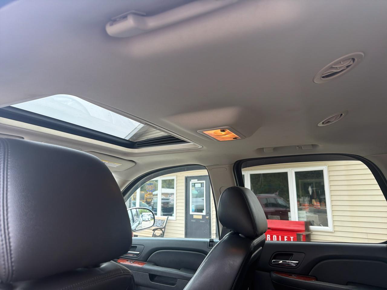 Chevrolet Tahoe 4WD 4dr 1500 LT 2013