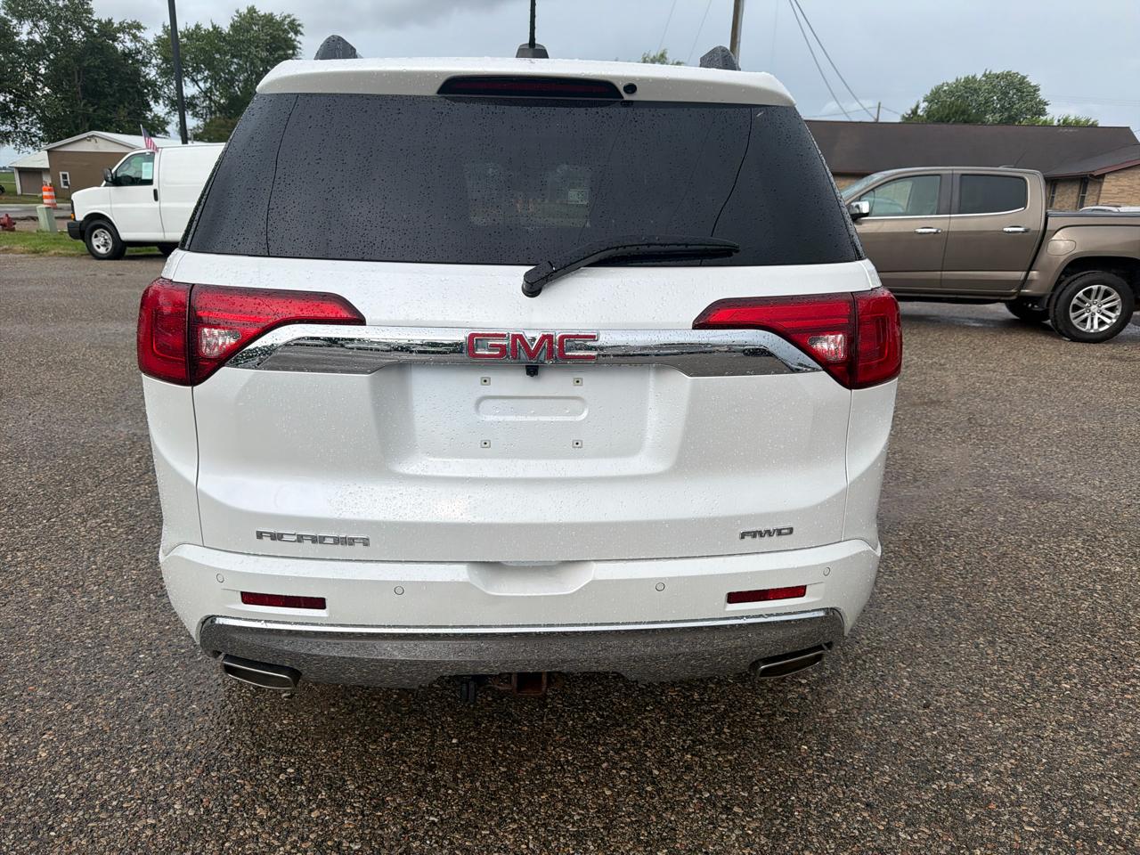GMC Acadia AWD 4dr Denali 2019