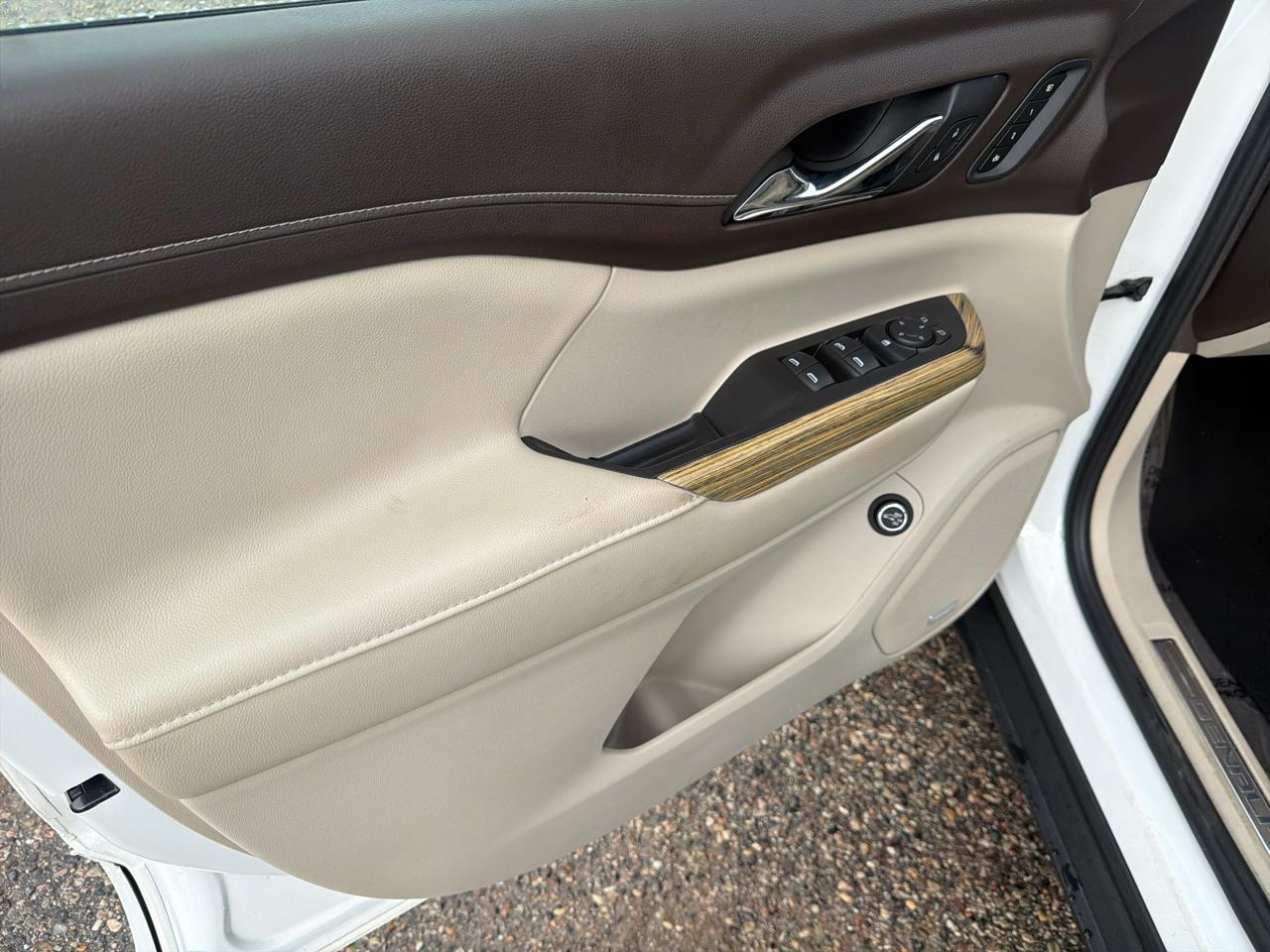 GMC Acadia AWD 4dr Denali 2019