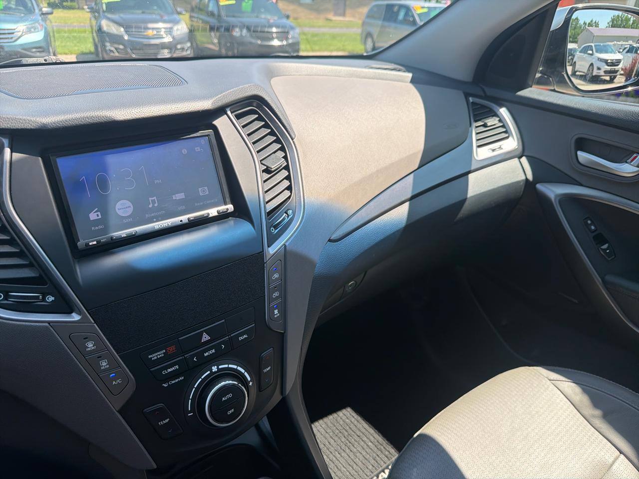 Hyundai Santa Fe AWD 4dr GLS 2014