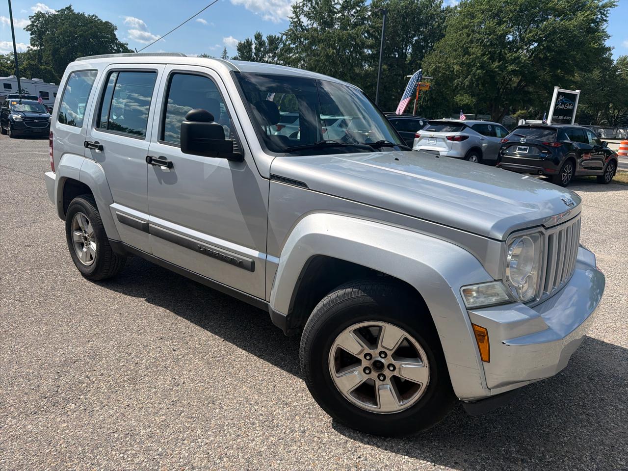 Jeep Liberty 4WD 4dr Sport 2012