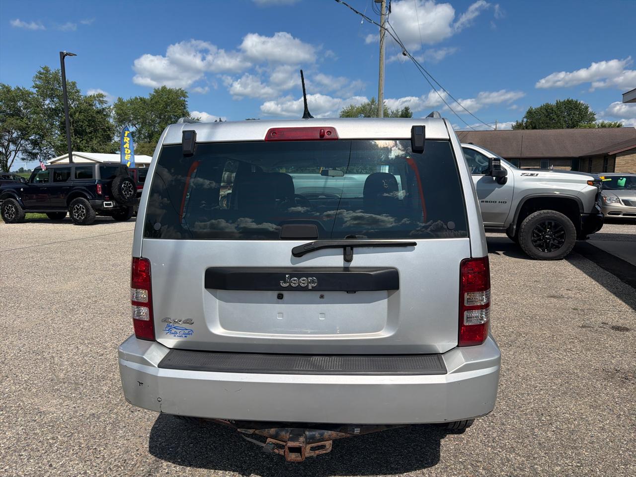 Jeep Liberty 4WD 4dr Sport 2012