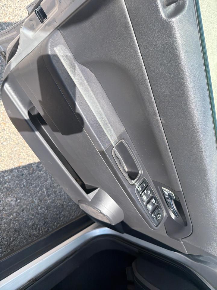 Jeep Liberty 4WD 4dr Sport 2012