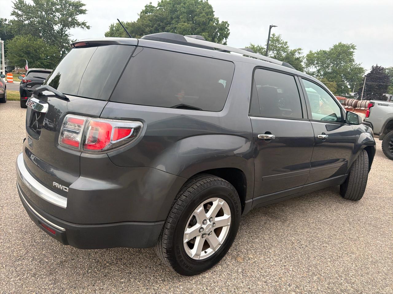 GMC Acadia AWD 4dr SLE w/SLE-2 2013