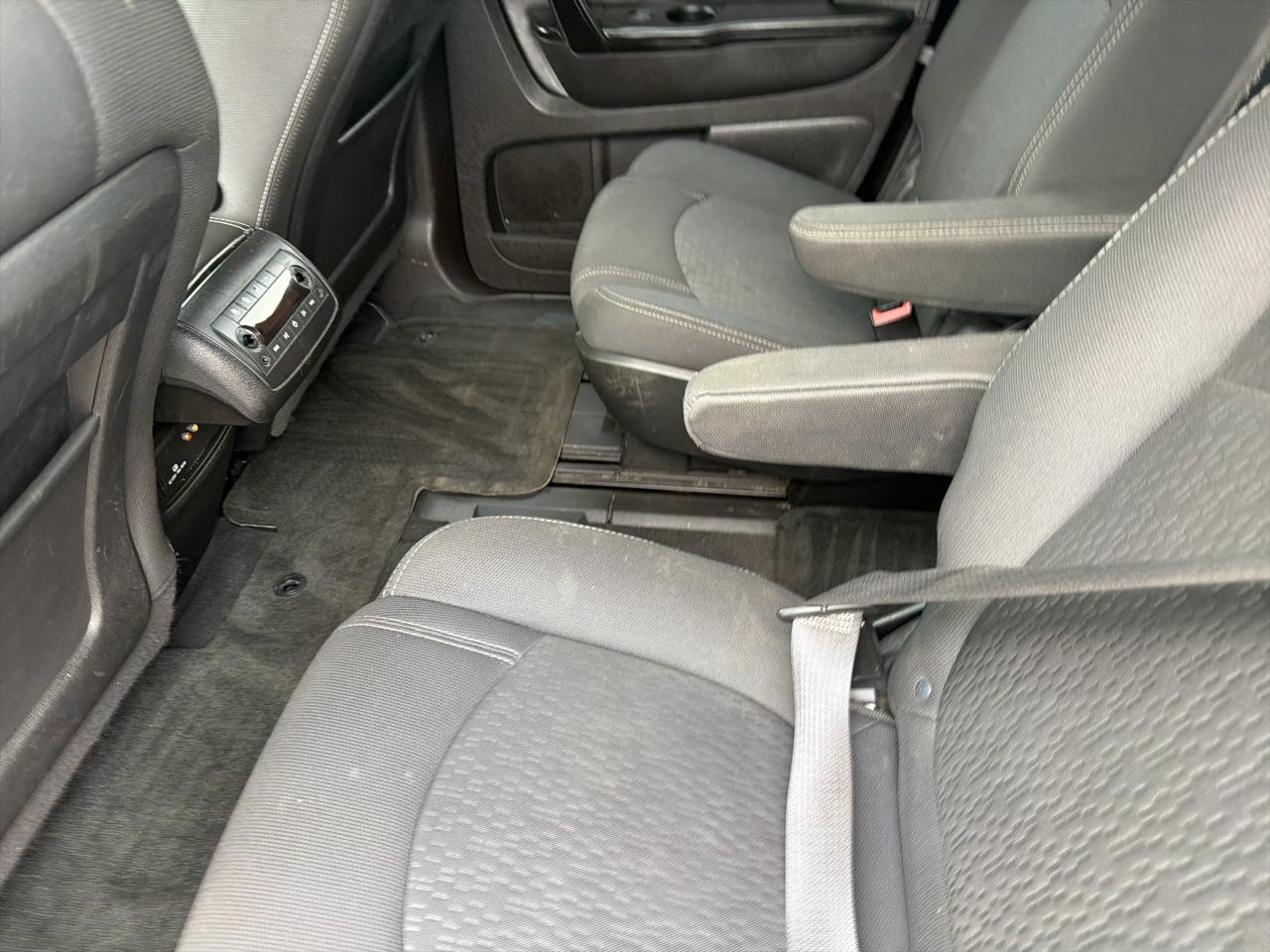 GMC Acadia AWD 4dr SLE w/SLE-2 2013