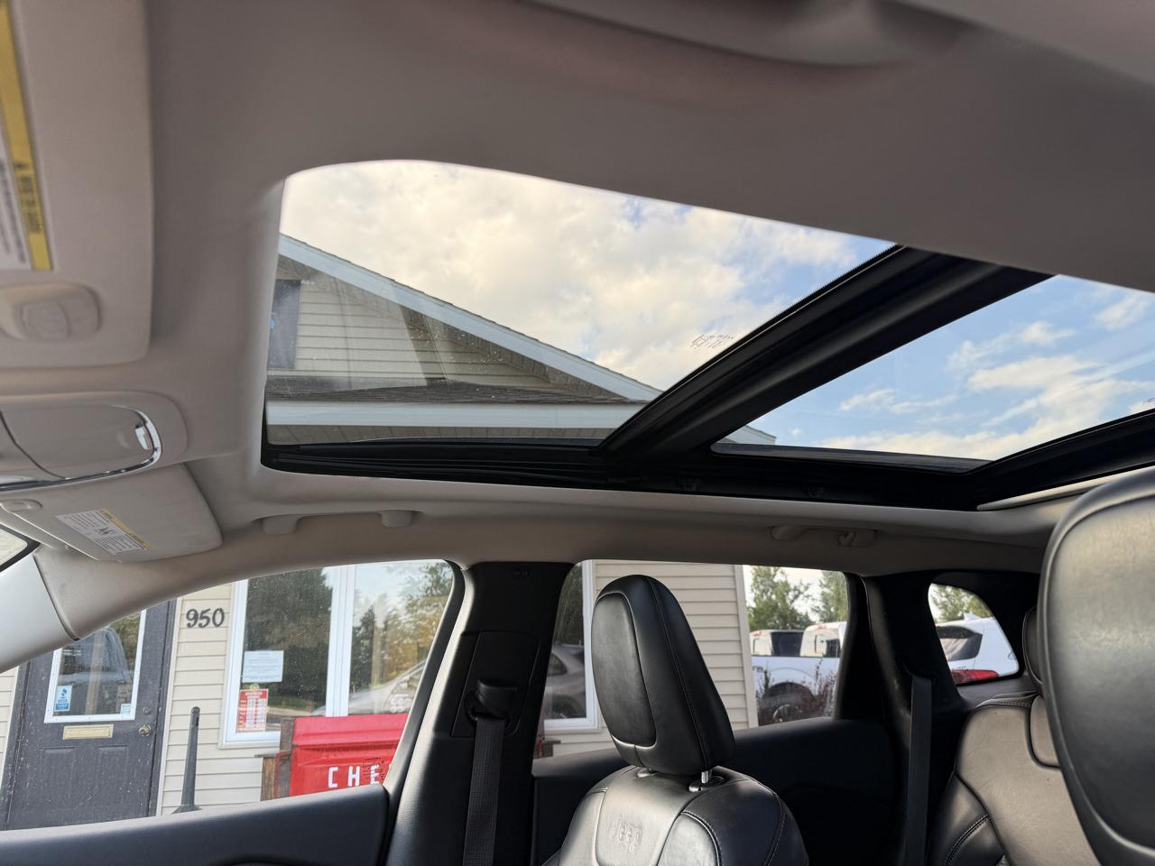 Jeep Cherokee 4WD 4dr High Altitude 2016