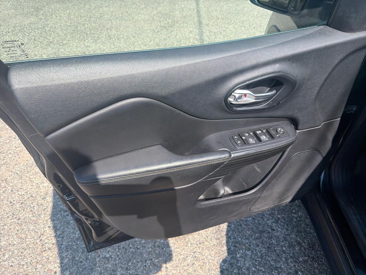 Jeep Cherokee 4WD 4dr Limited 2015