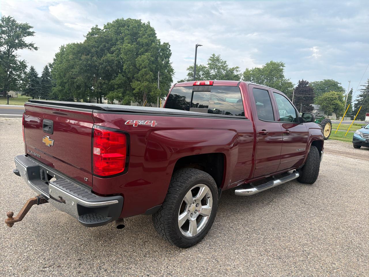 Chevrolet Silverado 1500 4WD Double Cab 143.5" LT w/1LT 2015