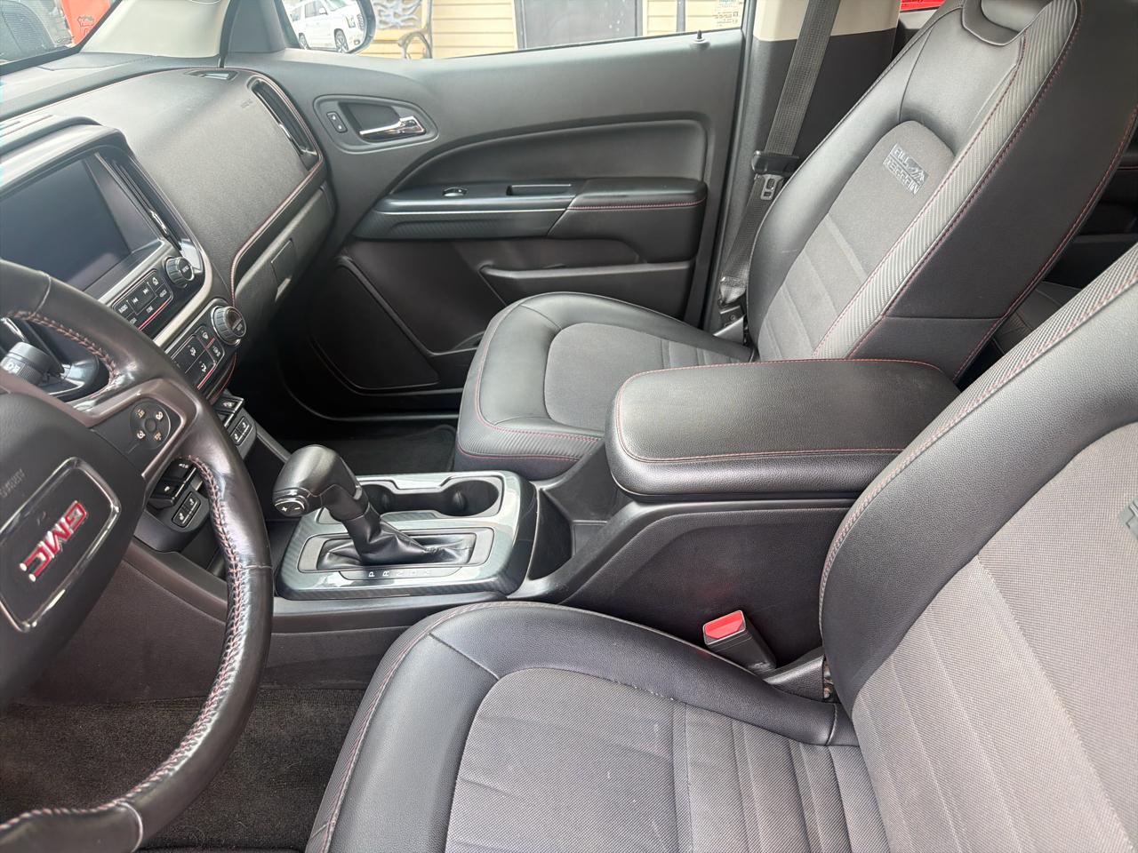 GMC Canyon 4WD Crew Cab 140.5" SLE 2016