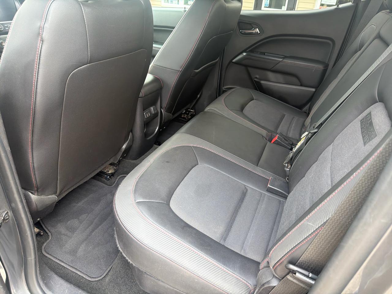 GMC Canyon 4WD Crew Cab 140.5" SLE 2016