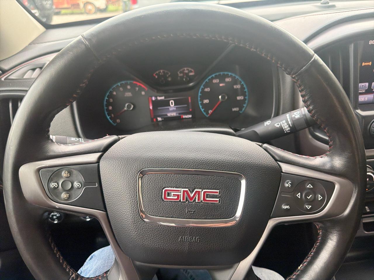GMC Canyon 4WD Crew Cab 140.5" SLE 2016