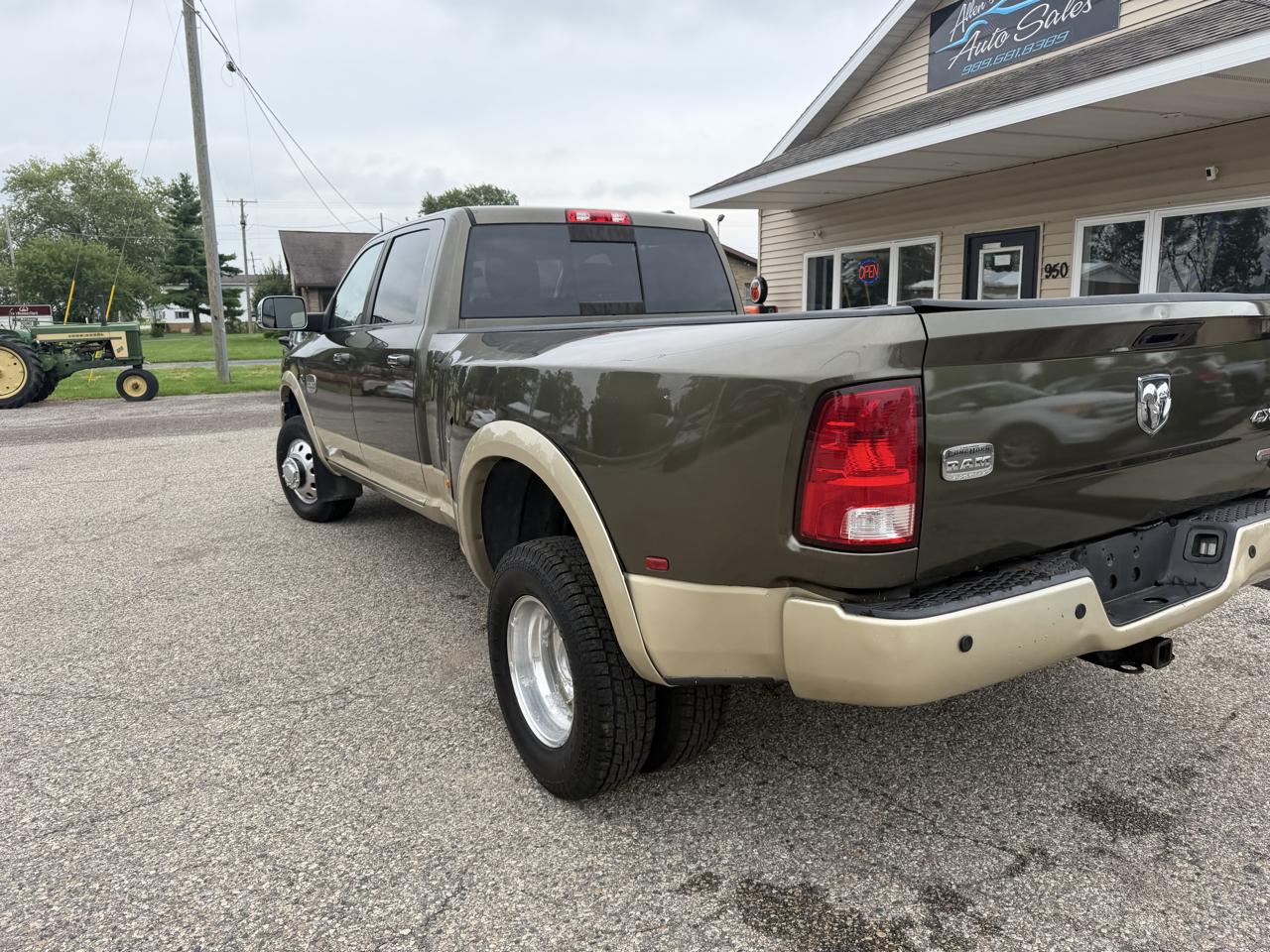 RAM 3500 4WD Crew Cab 169" Laramie Longhorn Edition 2011