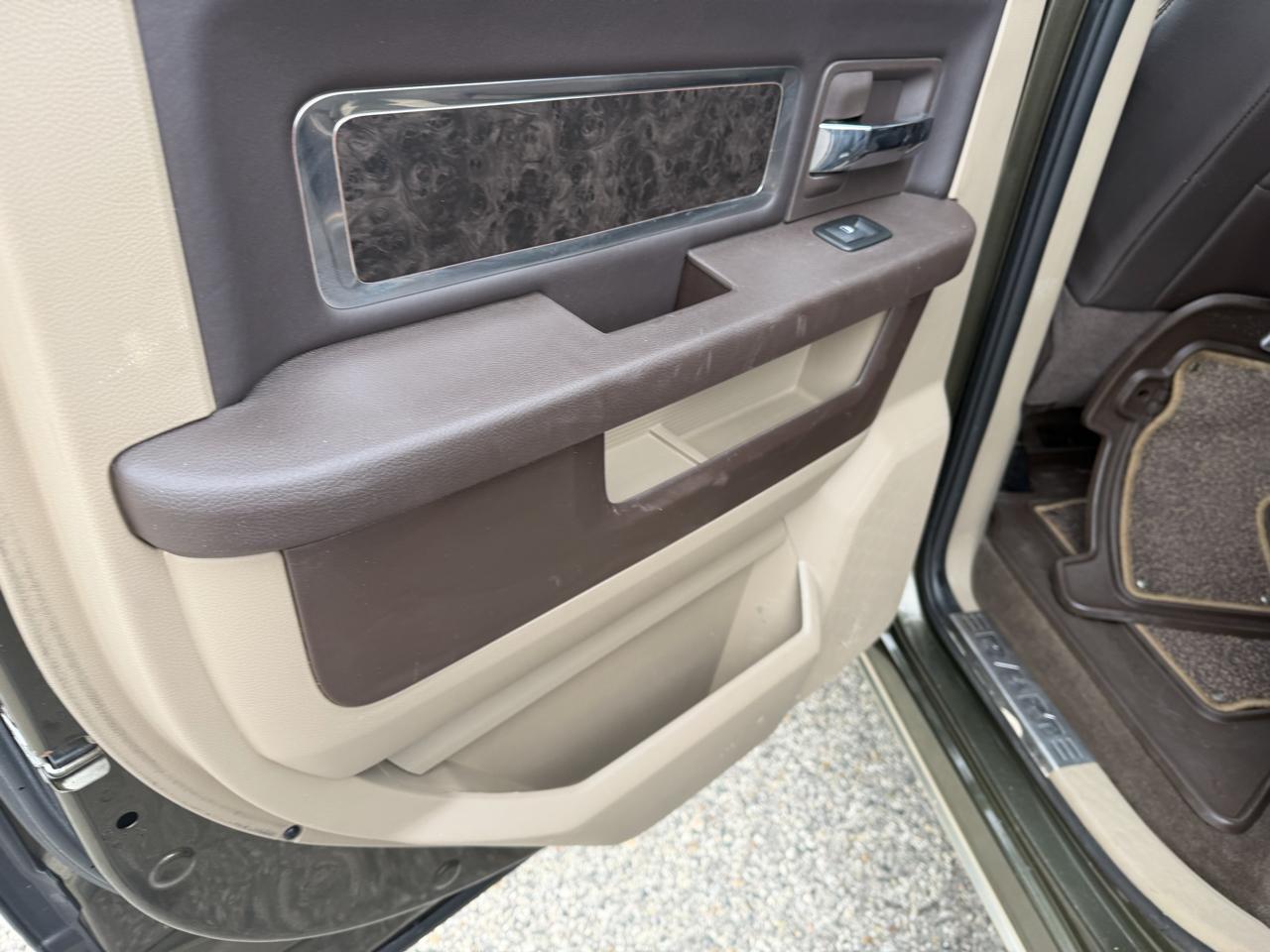 RAM 3500 4WD Crew Cab 169" Laramie Longhorn Edition 2011