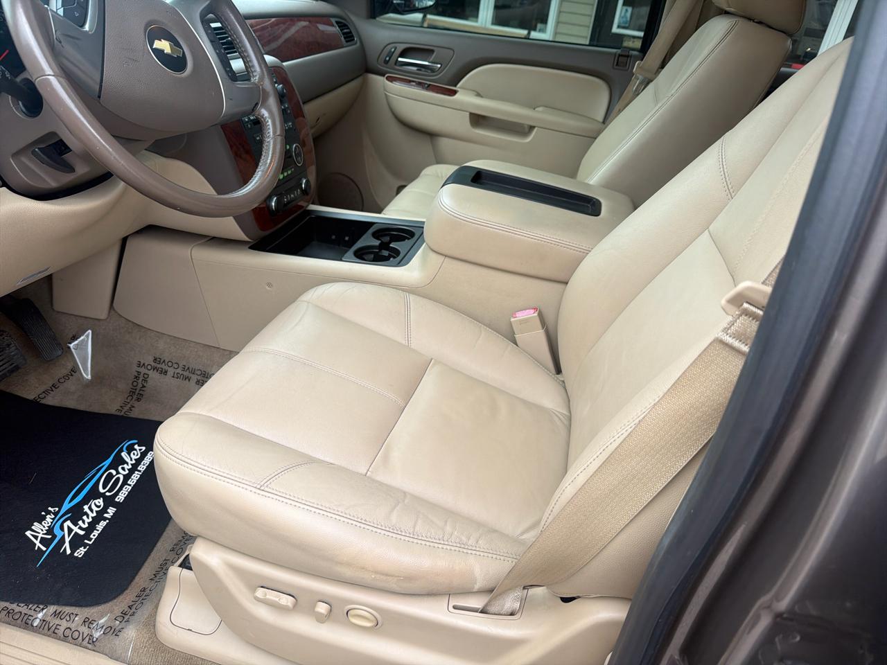 Chevrolet Tahoe 4WD 4dr 1500 LT 2013