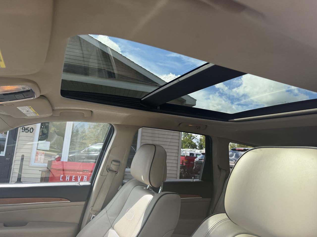 Jeep Grand Cherokee 4WD 4dr Overland 2013