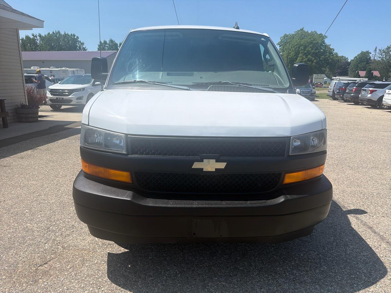 Chevrolet Express Cargo Van RWD 2500 135" 2019