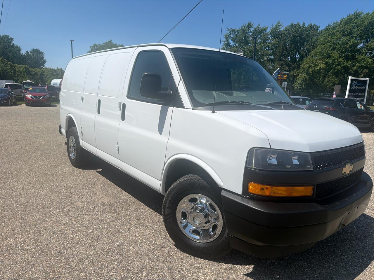 Chevrolet Express Cargo Van RWD 2500 135" 2019