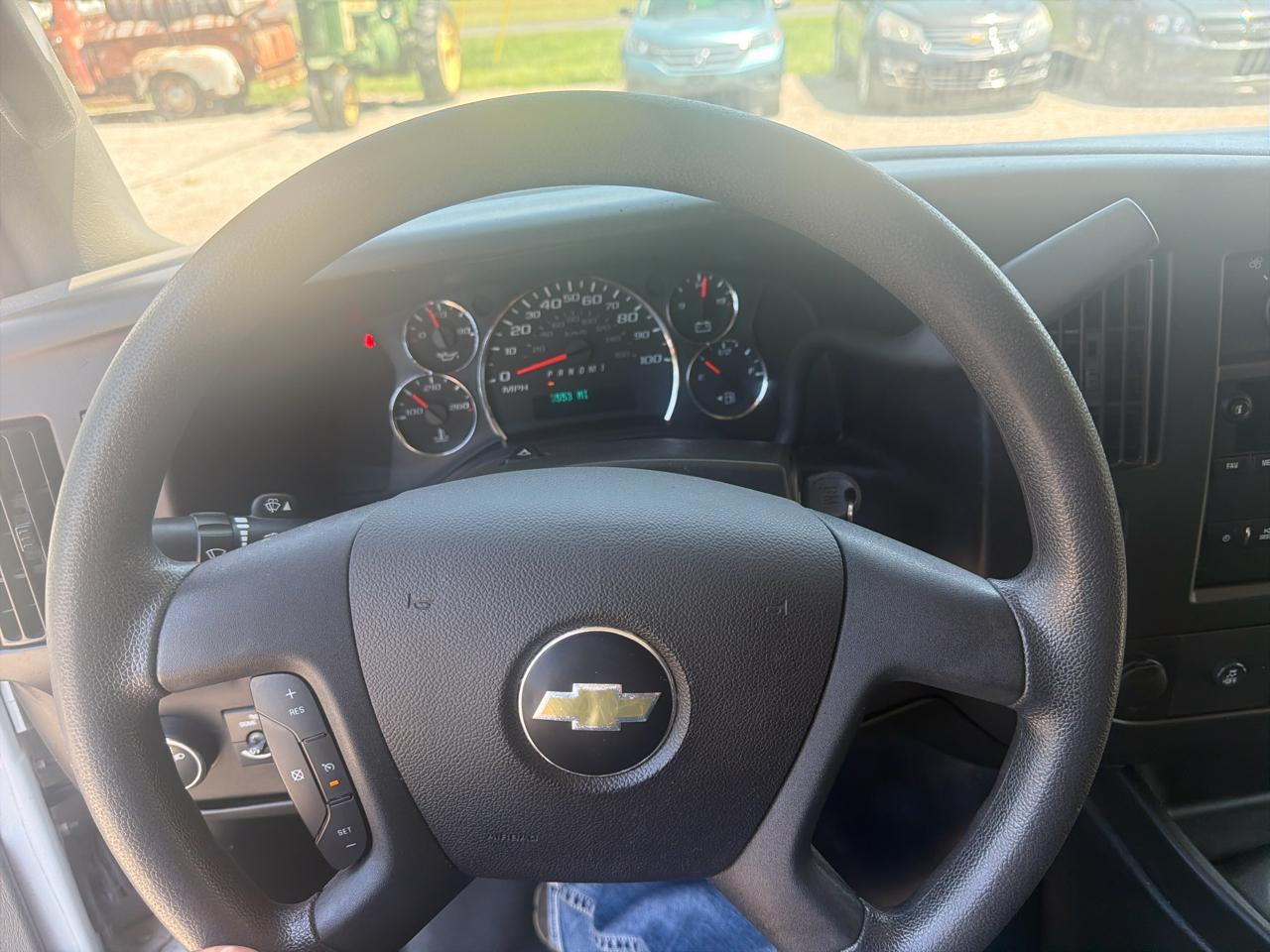 Chevrolet Express Cargo Van RWD 2500 135" 2019
