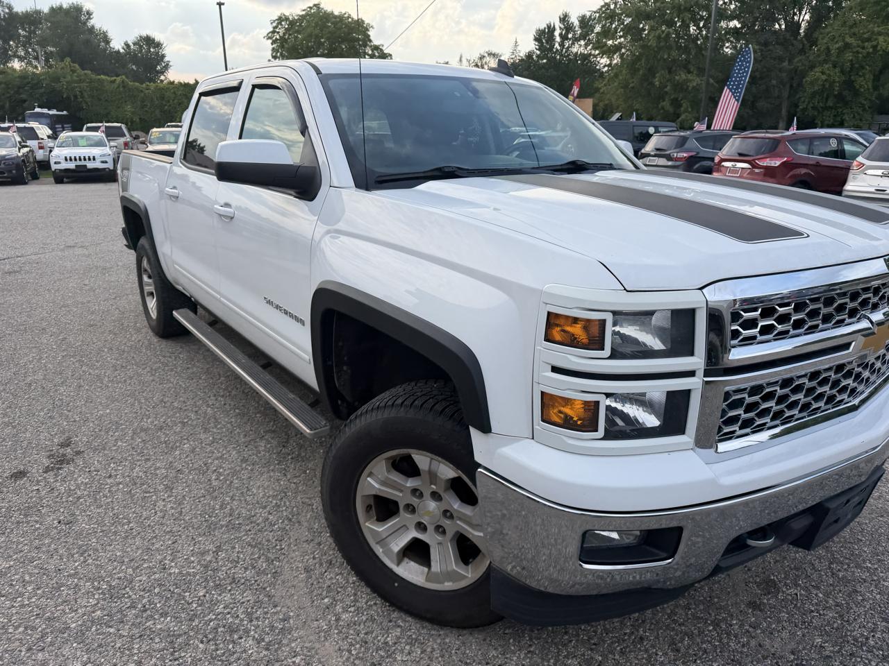 Chevrolet Silverado 1500 4WD Crew Cab 143.5" LT w/1LT 2015