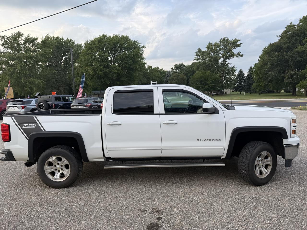 Chevrolet Silverado 1500 4WD Crew Cab 143.5" LT w/1LT 2015