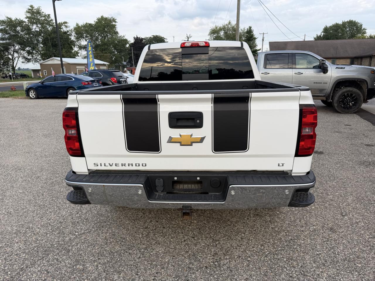 Chevrolet Silverado 1500 4WD Crew Cab 143.5" LT w/1LT 2015