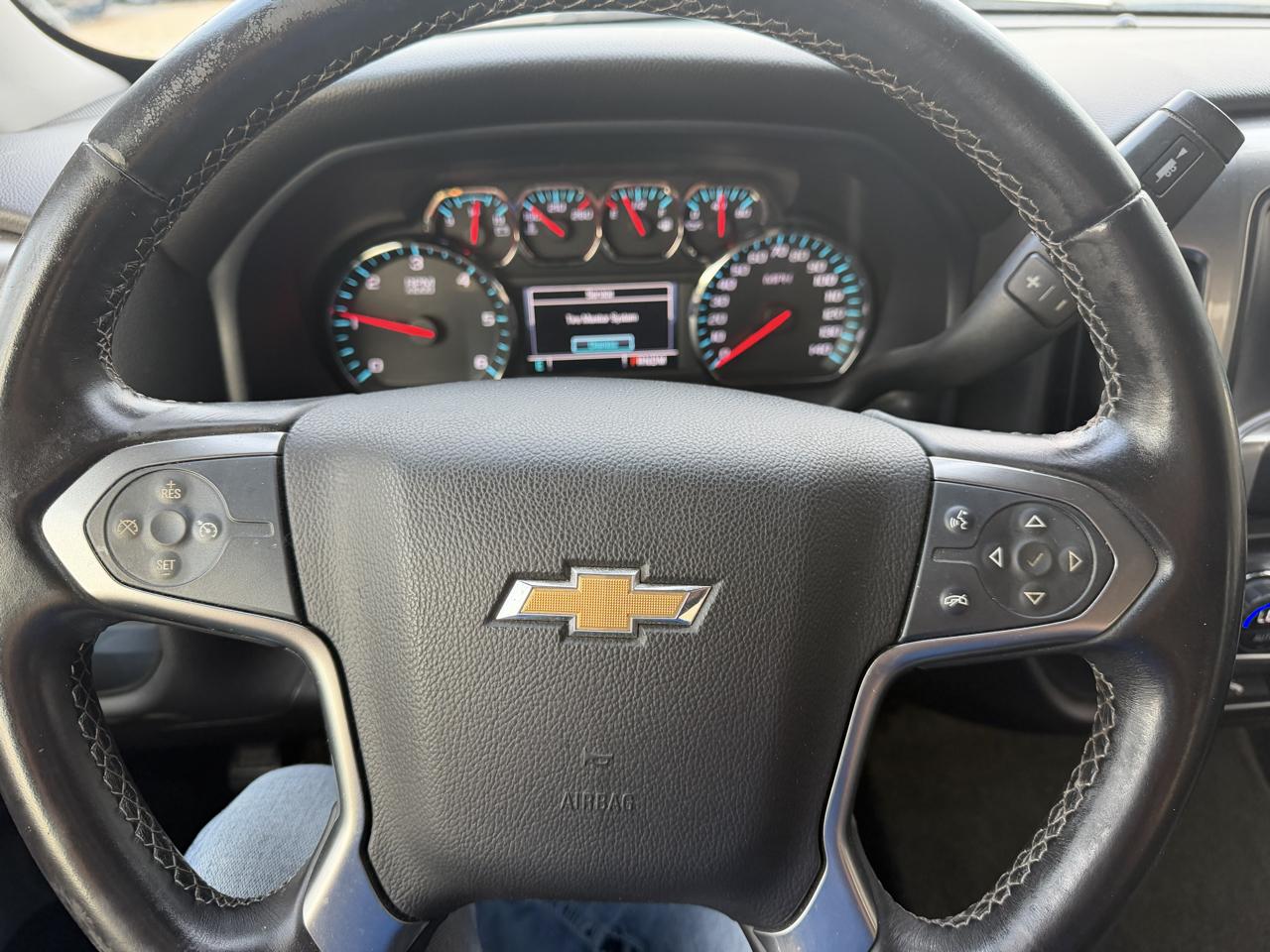 Chevrolet Silverado 1500 4WD Crew Cab 143.5" LT w/1LT 2015