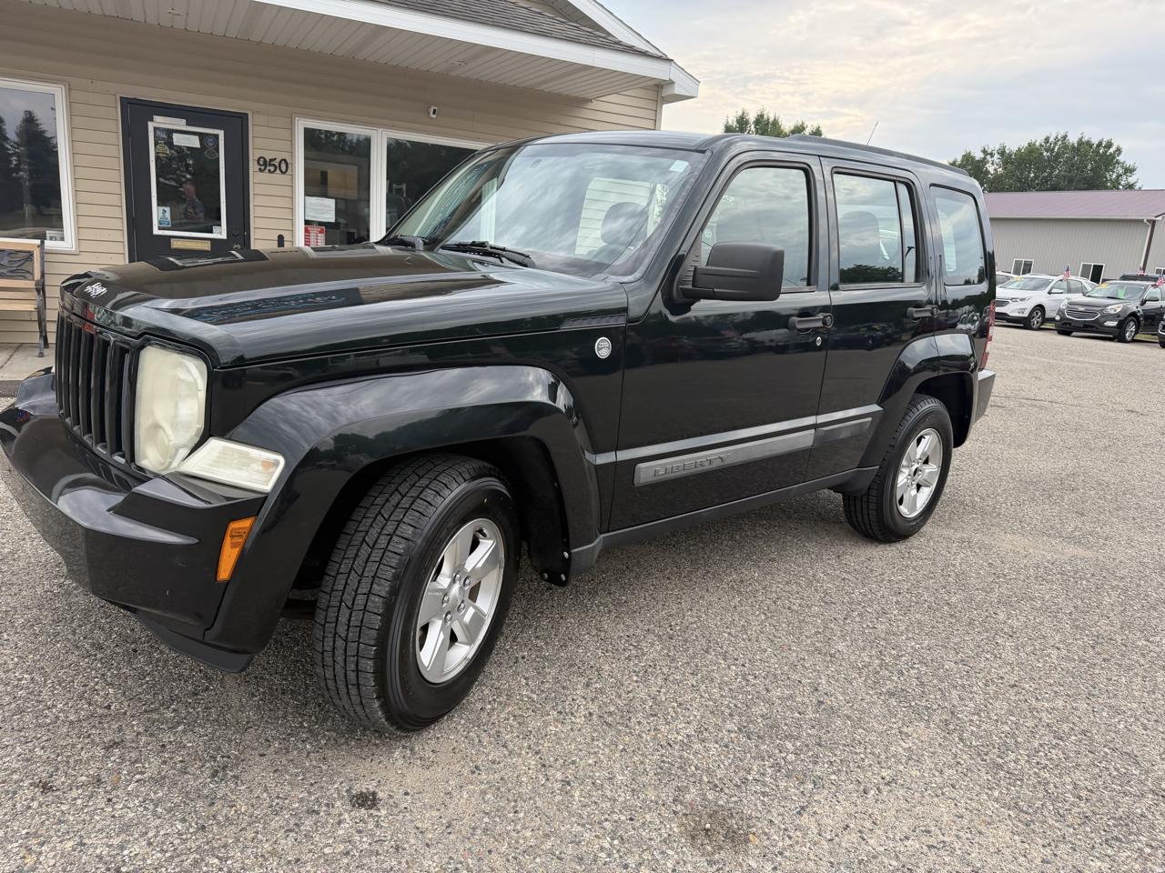 Jeep Liberty 4WD 4dr Sport 2012