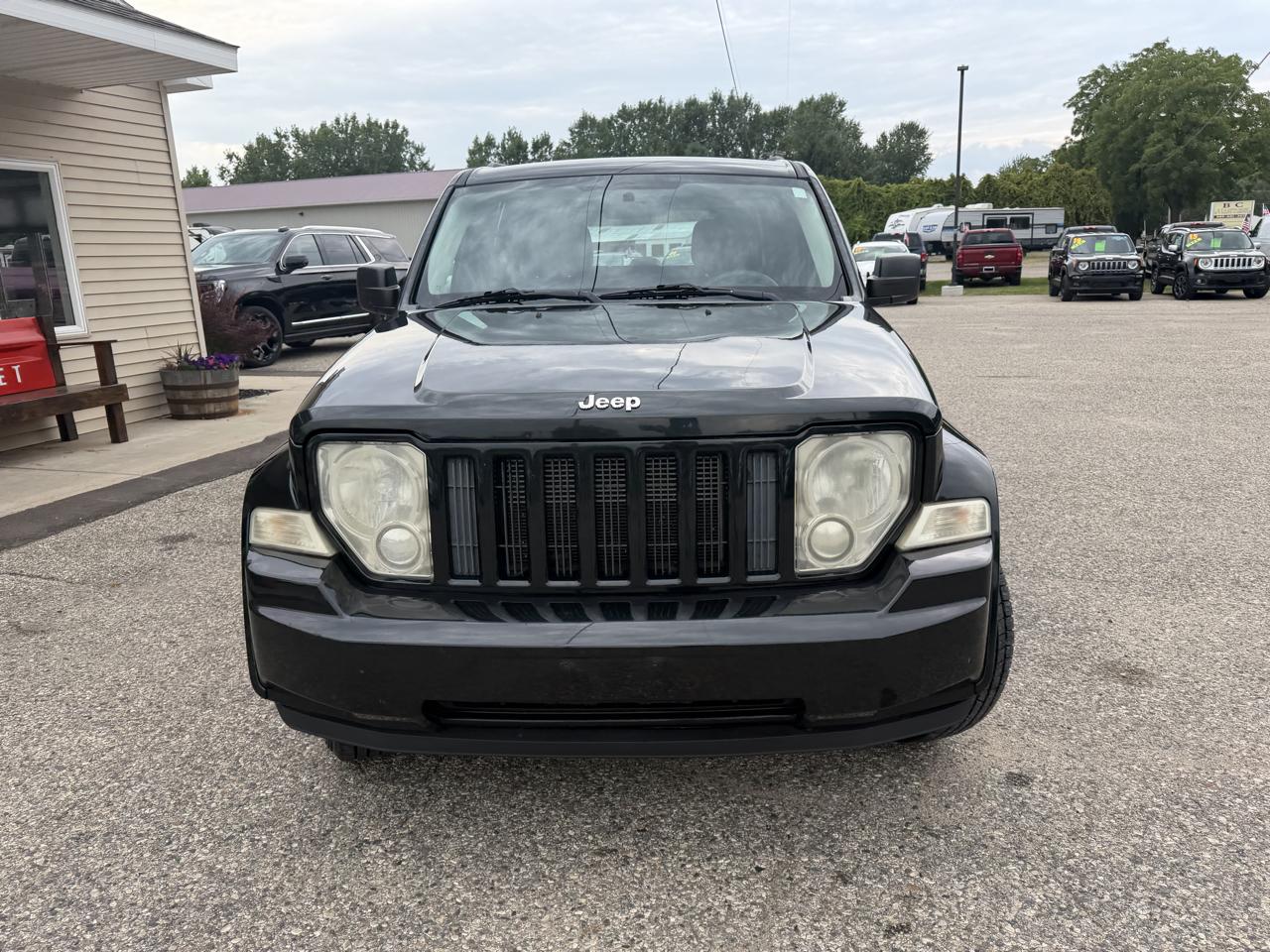 Jeep Liberty 4WD 4dr Sport 2012