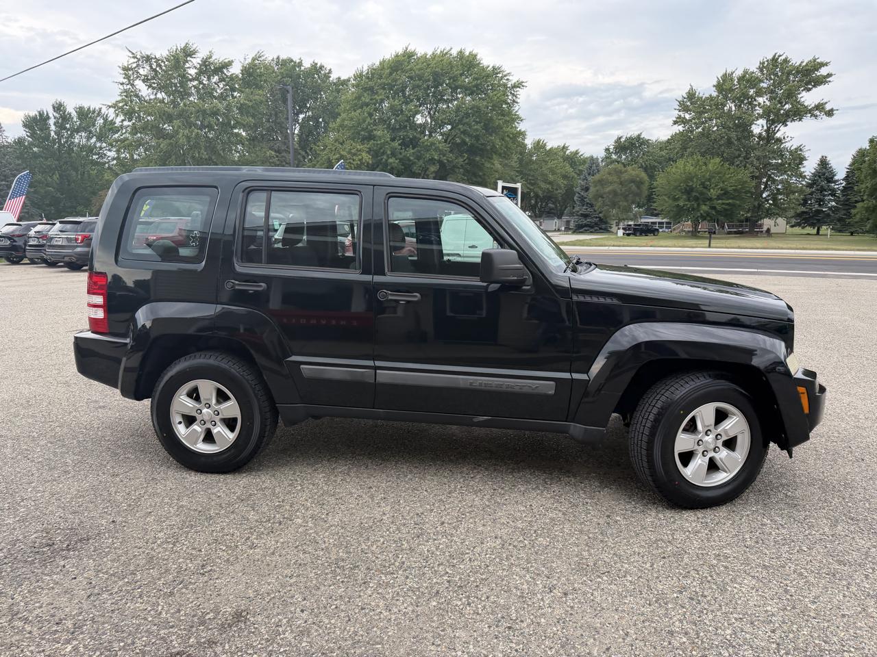 Jeep Liberty 4WD 4dr Sport 2012