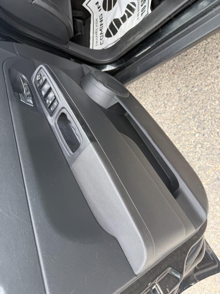Jeep Liberty 4WD 4dr Sport 2012