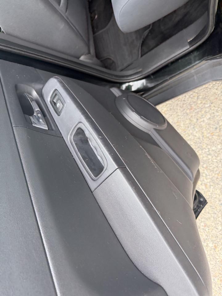 Jeep Liberty 4WD 4dr Sport 2012