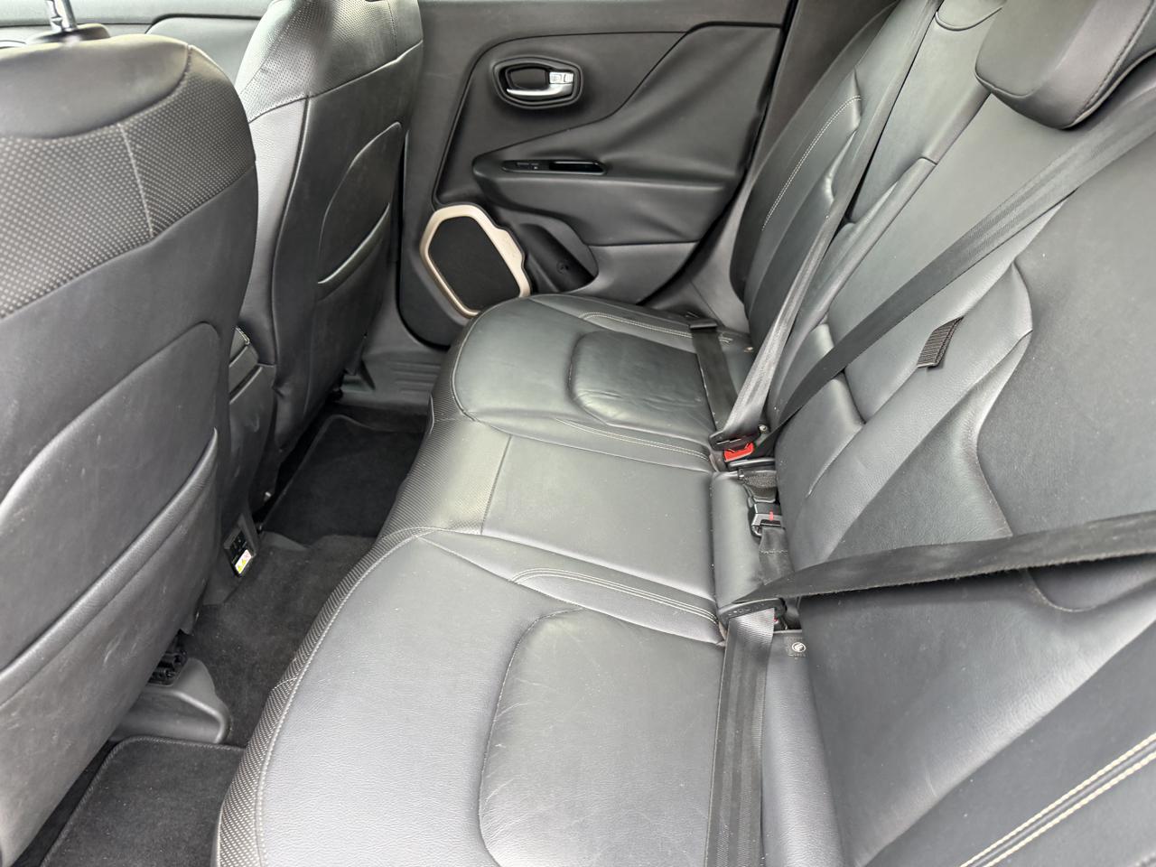 Jeep Renegade Limited 4D SUV 4WD 2015