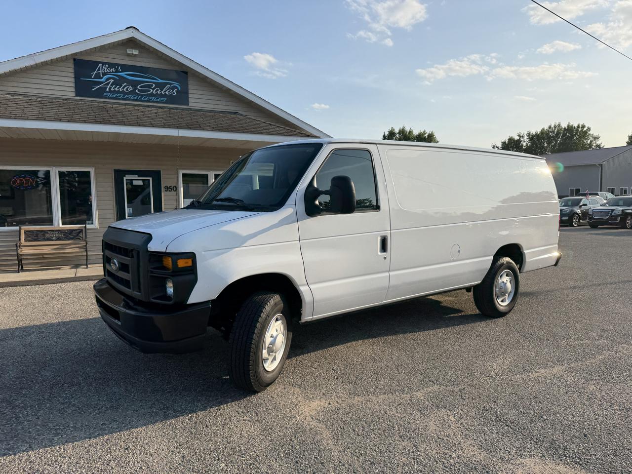 Ford Econoline Cargo Van E-250 Ext Commercial 2013