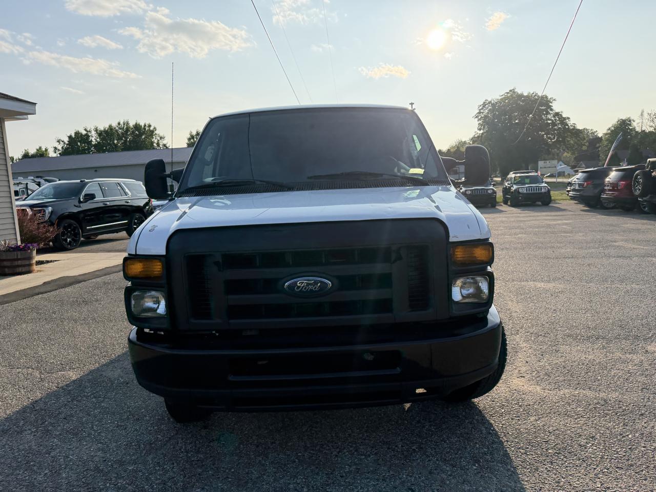 Ford Econoline Cargo Van E-250 Ext Commercial 2013