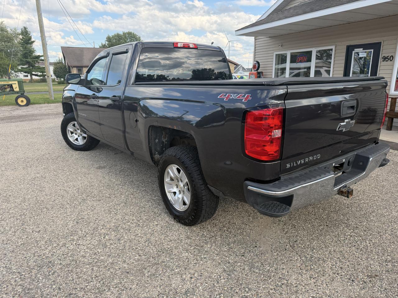 Chevrolet Silverado 1500 4WD Double Cab 143.5" Work Truck w/2WT 2014