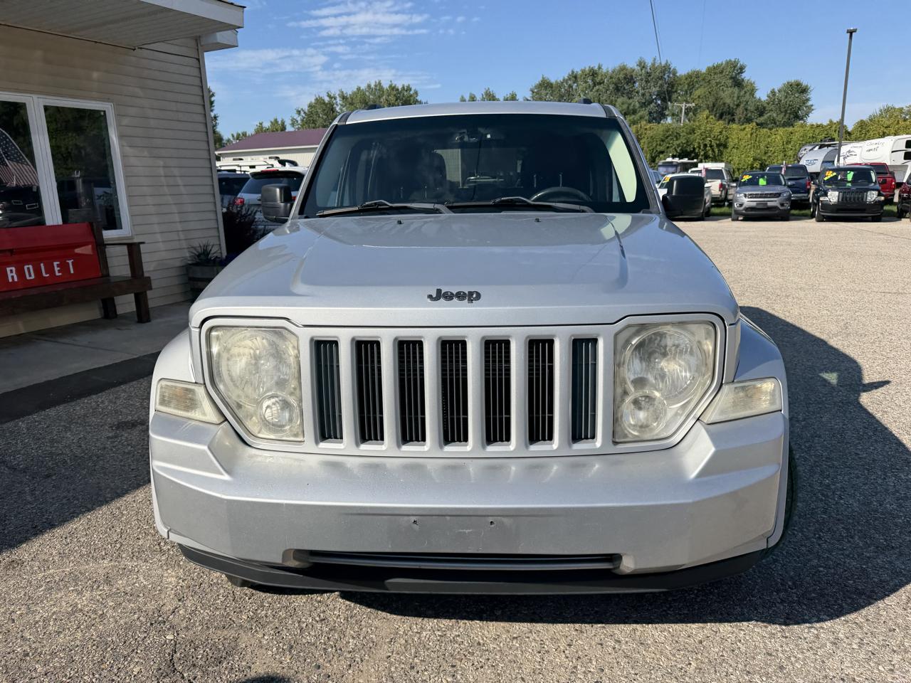 Jeep Liberty 4WD 4dr Sport Latitude 2012