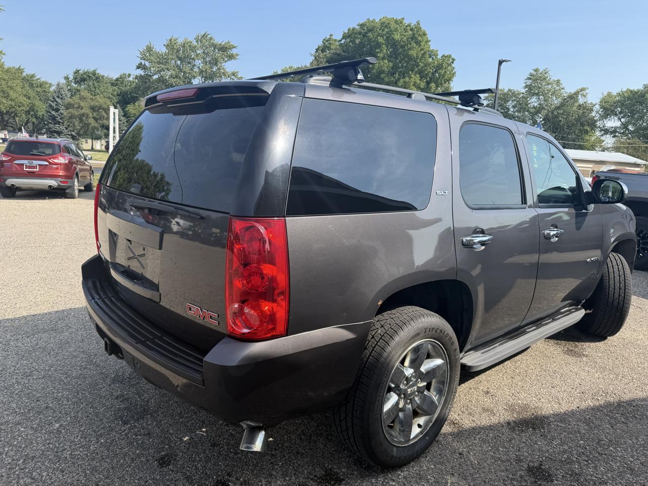 GMC Yukon 4WD 4dr 1500 SLT 2010