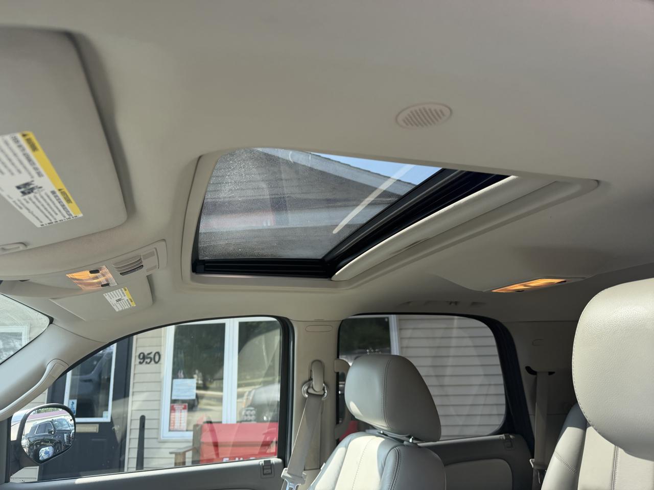 GMC Yukon 4WD 4dr 1500 SLT 2010