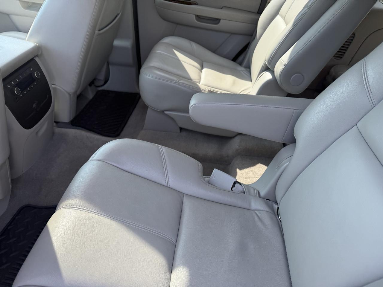 GMC Yukon 4WD 4dr 1500 SLT 2010