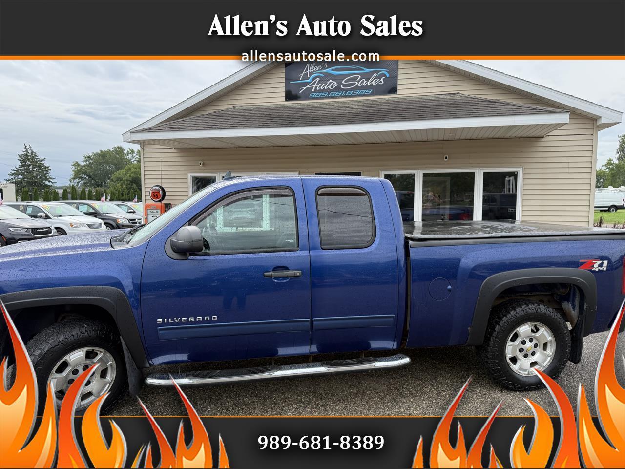 2013 Chevrolet Silverado 1500 4WD Ext Cab 143.5" LT