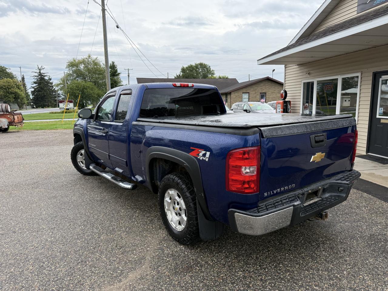Chevrolet Silverado 1500 4WD Ext Cab 143.5" LT 2013