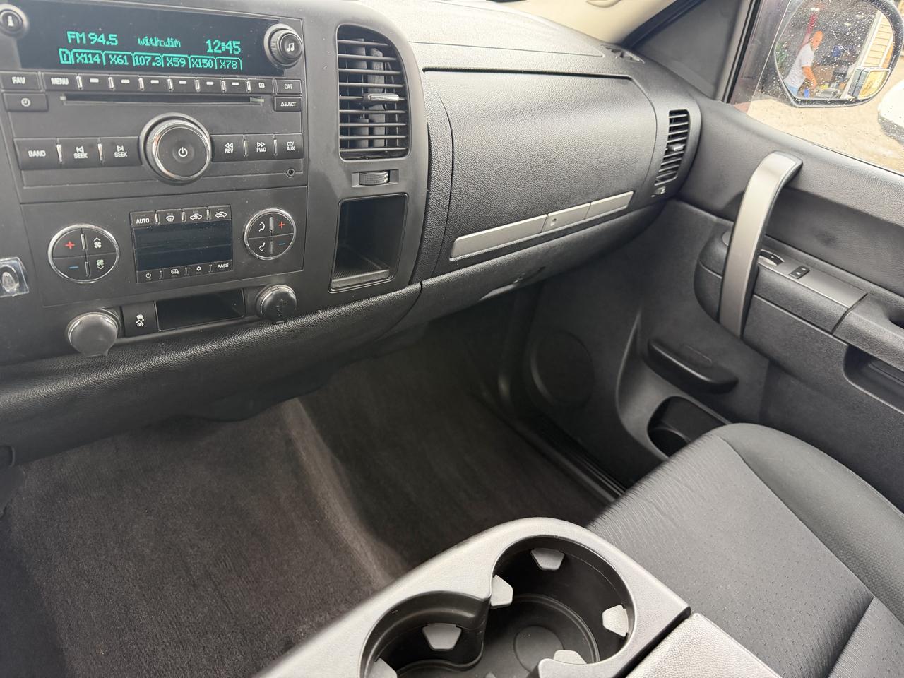 Chevrolet Silverado 1500 4WD Ext Cab 143.5" LT 2013