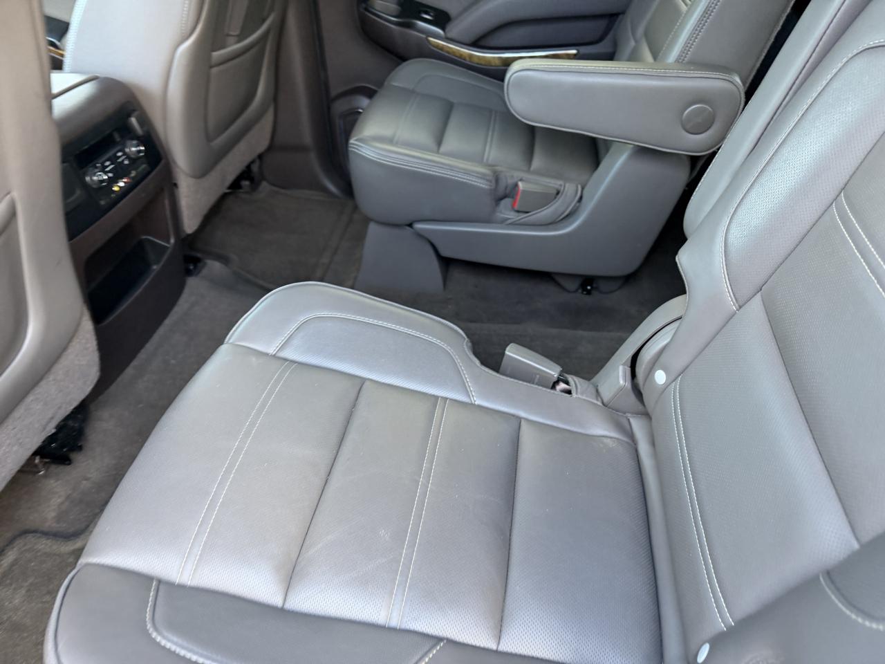 GMC Yukon XL 4WD 4dr Denali 2016