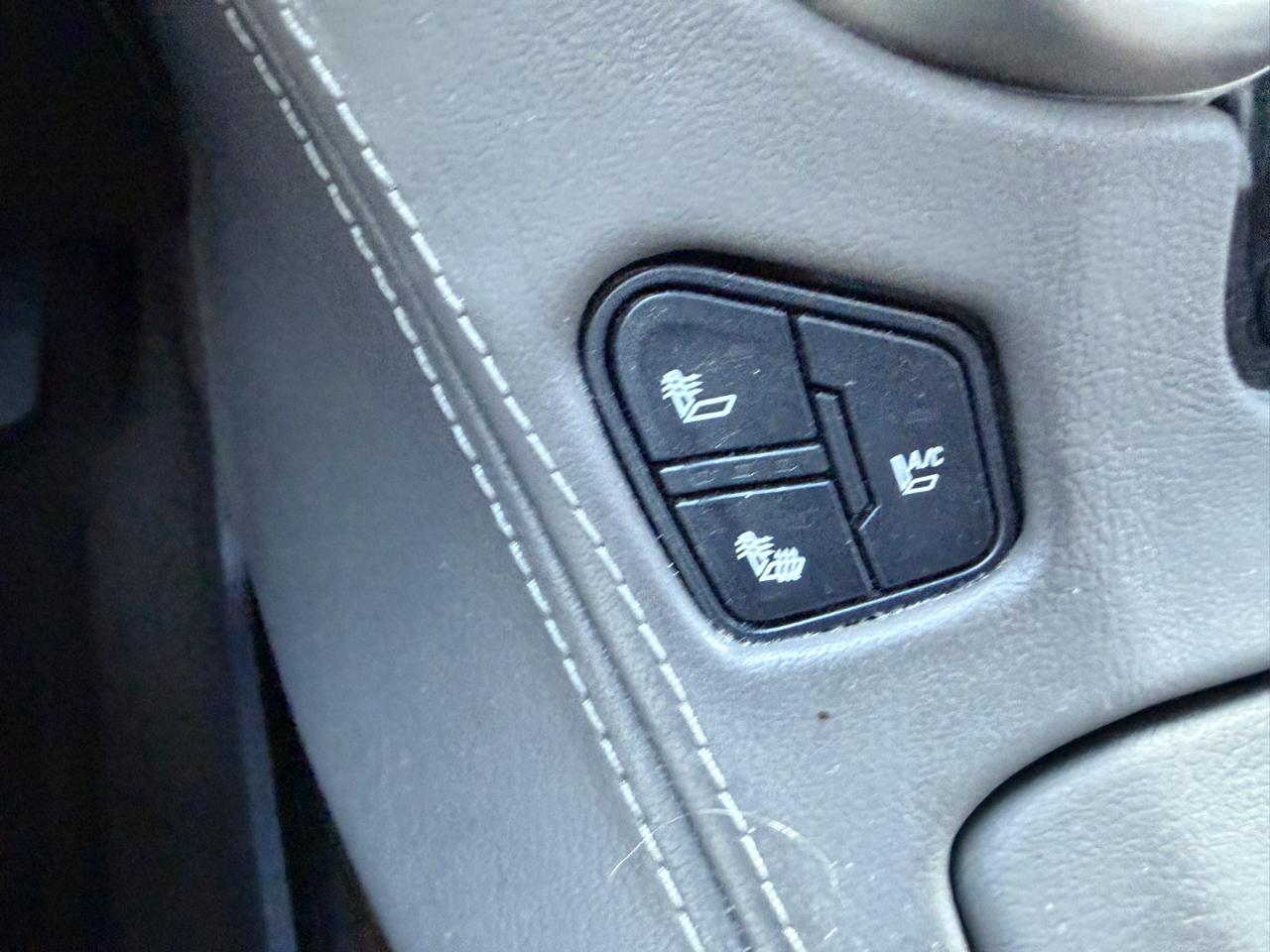 GMC Yukon XL 4WD 4dr Denali 2016