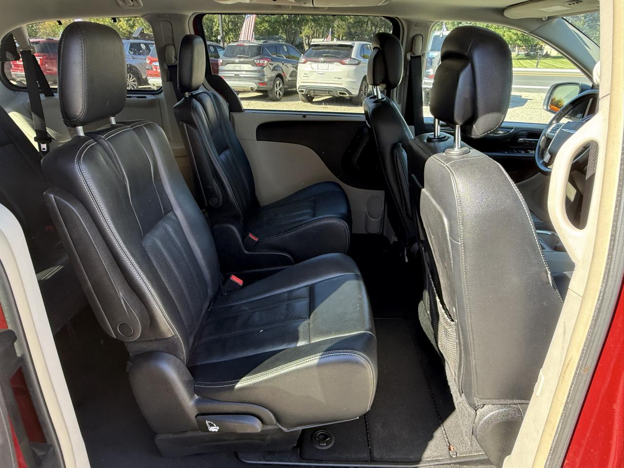 Chrysler Town & Country 4dr Wgn Touring-L 2013